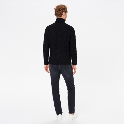 Unisex Aran Turtleneck