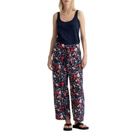 Gant | Trousers D2. Wild Floral Belt Cropped Pant