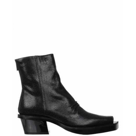 1017 ALYX 9SM Leon black booties