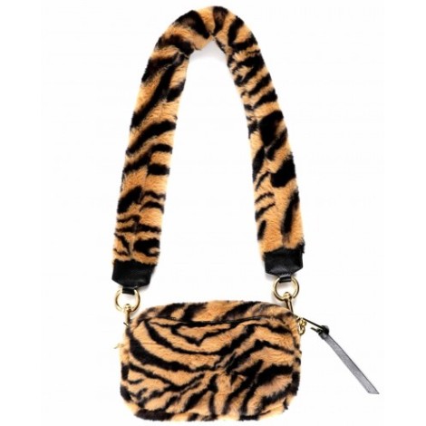 Marc Jacobs tiger snaphot