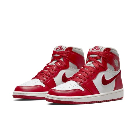 Jordan 1 Retro High OG Varsity Red (W)