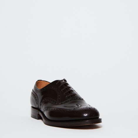 <p>Scarpa classica in pelle marrone</p>