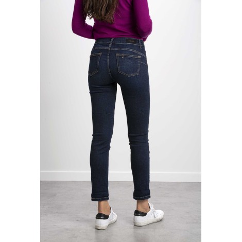 Bottom up skinny jeans with buttons