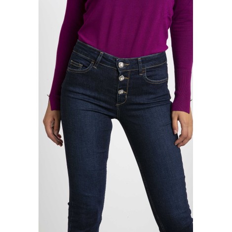 Bottom up skinny jeans with buttons