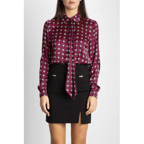 Shirt with geometric print