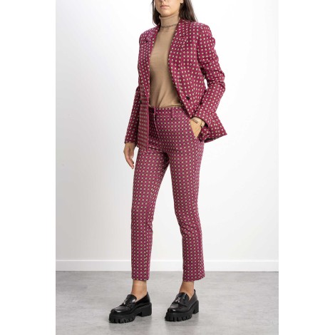 Pants chin with geometric pattern