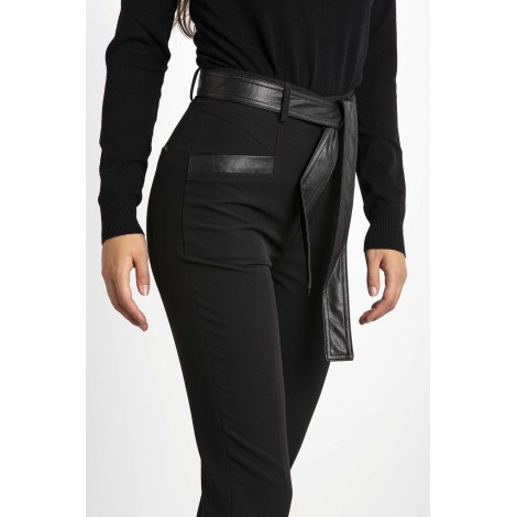 Cropped trousers with belt