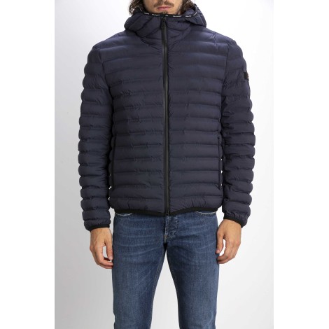 WARM AND LIGHTWEIGHT PRIMALOFT DOWN