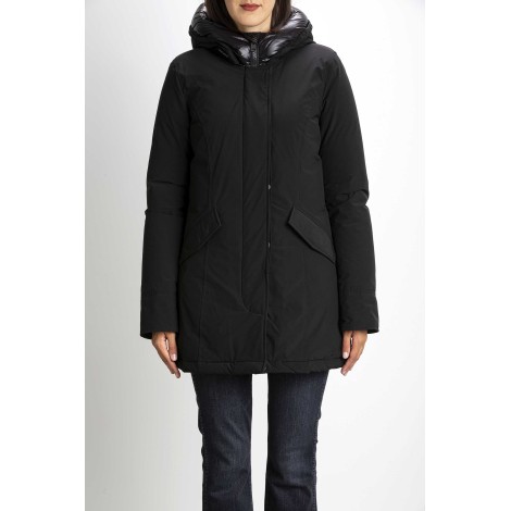 Arctic Parka Luxury with glossy details