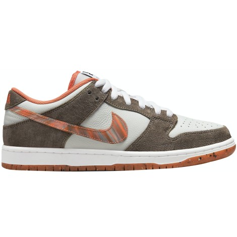 Nike SB Dunk Low Crushed D.C.