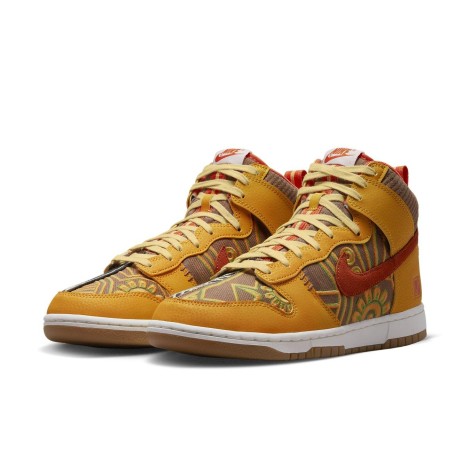 Nike Dunk High PRM Somos Familia