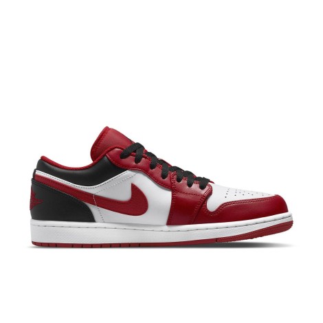 Jordan 1 Low Bulls