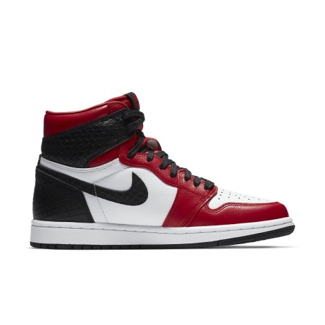 Jordan 1 Retro High Satin Snake Chicago (W)