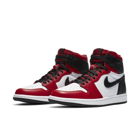 Jordan 1 Retro High Satin Snake Chicago (W)