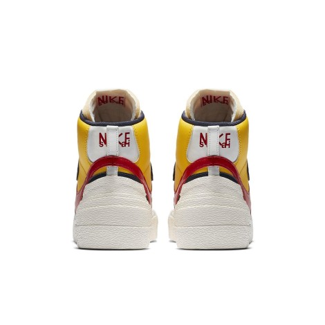 Nike Blazer Mid sacai Snow Beach