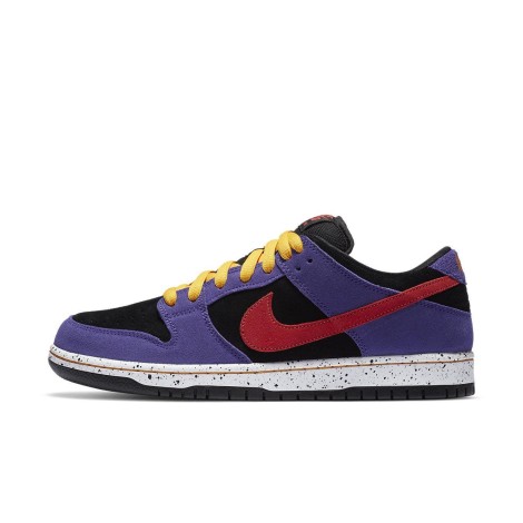 Nike SB Dunk Low ACG Terra