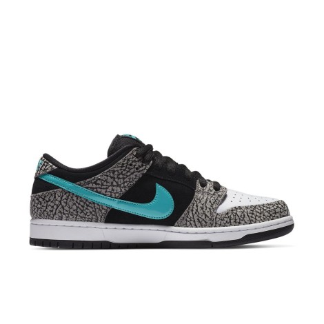 Nike SB Dunk Low atmos Elephant