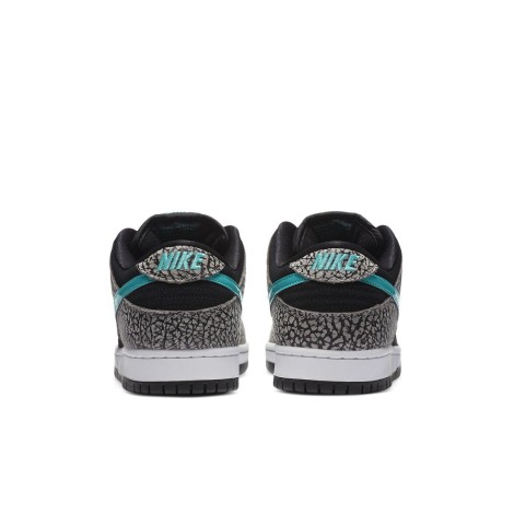 Nike SB Dunk Low atmos Elephant