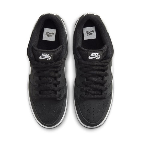 Nike SB Dunk Low Black Gum