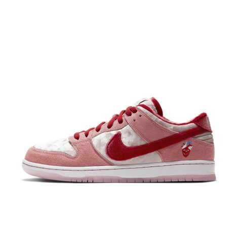 Nike SB Dunk Low StrangeLove Skateboards (Regular Box)