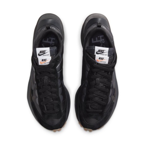 Nike Vaporwaffle sacai Black Gum