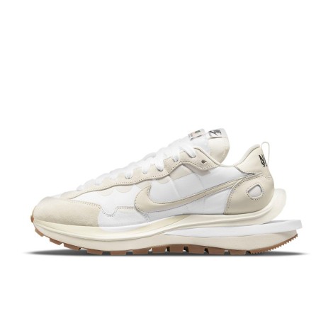 Nike Vaporwaffle sacai Sail Gum