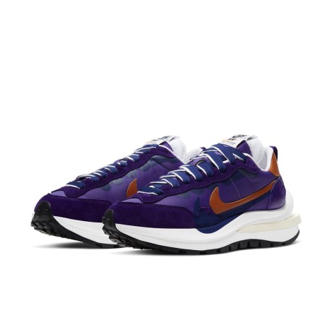 Nike Vaporwaffle sacai Dark Iris