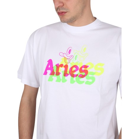 aries trippy aye duck t-shirt