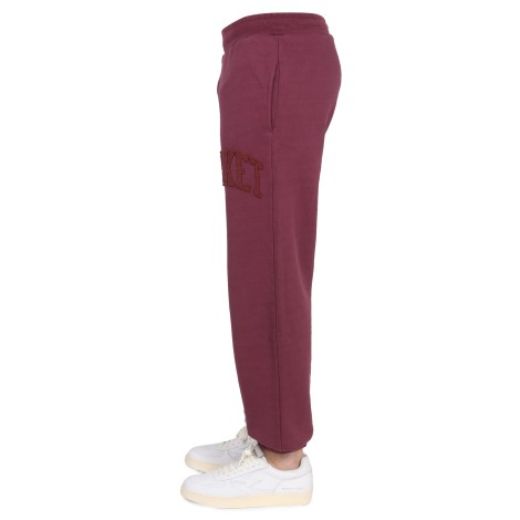 market pants with applied logo