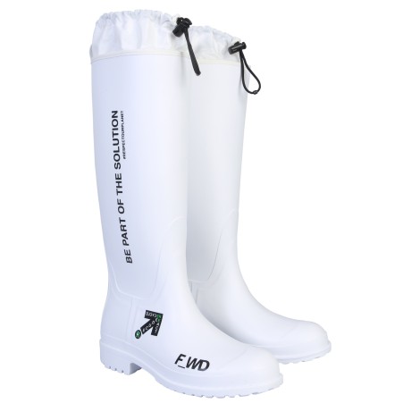 forward rubber boot