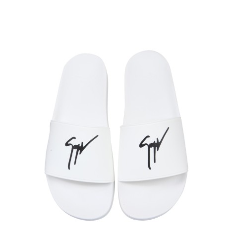 giuseppe zanotti rubber slide sandals