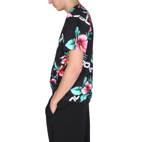 moschino floral print t-shirt