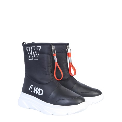 forward leather boot