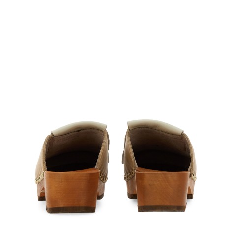 jejia leather clogs