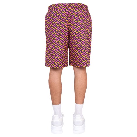 versace shorts with la greca print