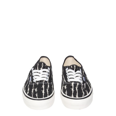 vans authentic 44 sneakers