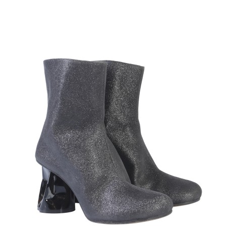 maison margiela boot with crushed heel