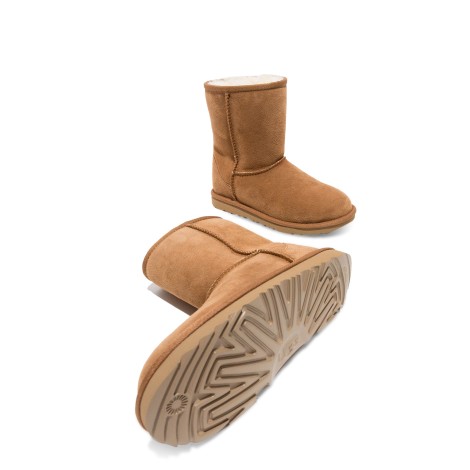 ugg classic