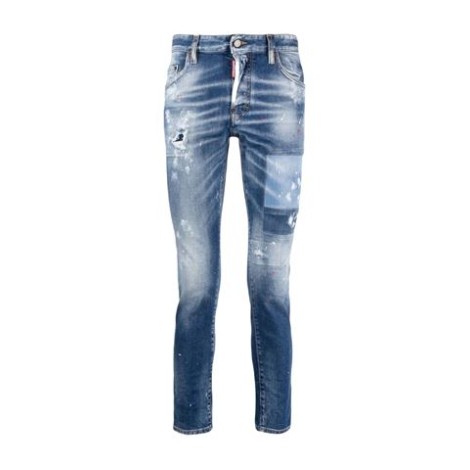 Jeans skinny con effetto vissuto in denim di cotone elasticizzato con effetto schiarito ,rifinitura con effetto vissuto, dettaglio effetto vernicemini targhetta con logo, applicazione posteriore con logo, cuciture a contrasto. 