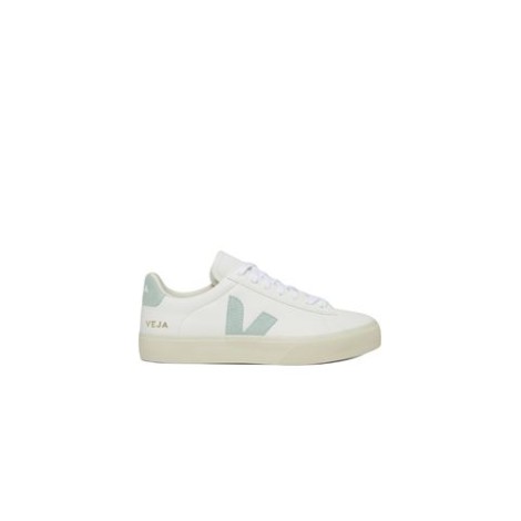 Sneakers CAMPO di Veja, colore bianco. Realizzata in pelle Chromefree. Caratterizzata dalla suola in gomma e dall'iconica 