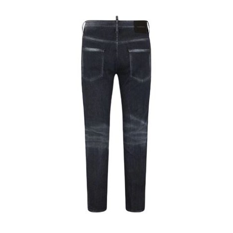 Jeans slim a vita media, nero, effetto vissuto, effetto sbiadito, linguetta con logo, vita media, passanti, design classico a cinque tasche, chiusura con bottone e zip nascosta.  