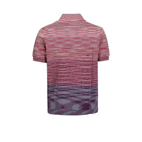 Polo di Missoni, da uomo, colore nei toni del rosso. Modello con colletto, maniche corte e chiusura tre bottoni. Caratterizzato da righe e fondo con spacchetti laterali. Vestibilità regolare. 