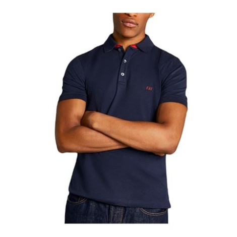 Polo di Fay, da uomo, colore blu. Modello a maniche corte, realizzato in piquet stretch. Caratterizzato da logo ricamato a contrasto sul petto e colletto double bicolore. Chiusura con tre bottoni. Vestibilità regolare. 