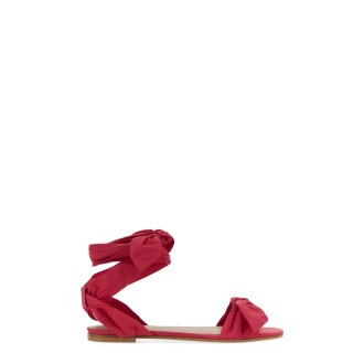 red (v) knot me up sandal