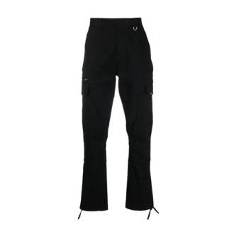 Pantalone di REPRESENT, da uomo, colore nero. Modello cargo, realizzato in tela. Caratterizzato da tasche verticali, tasconi sul retro e laterali con patta. Polsini regolabili. Vita con passanti per cintura. Vestibilità regolare. 