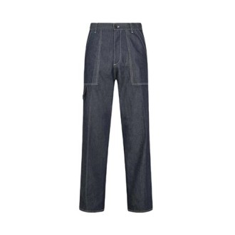 Jeans CHARLES di Philippe Model, color denim. Modello realizzato in denim con fondo a taglio vivo, chiusura con bottone, caratterizzato da bottone con logo. 