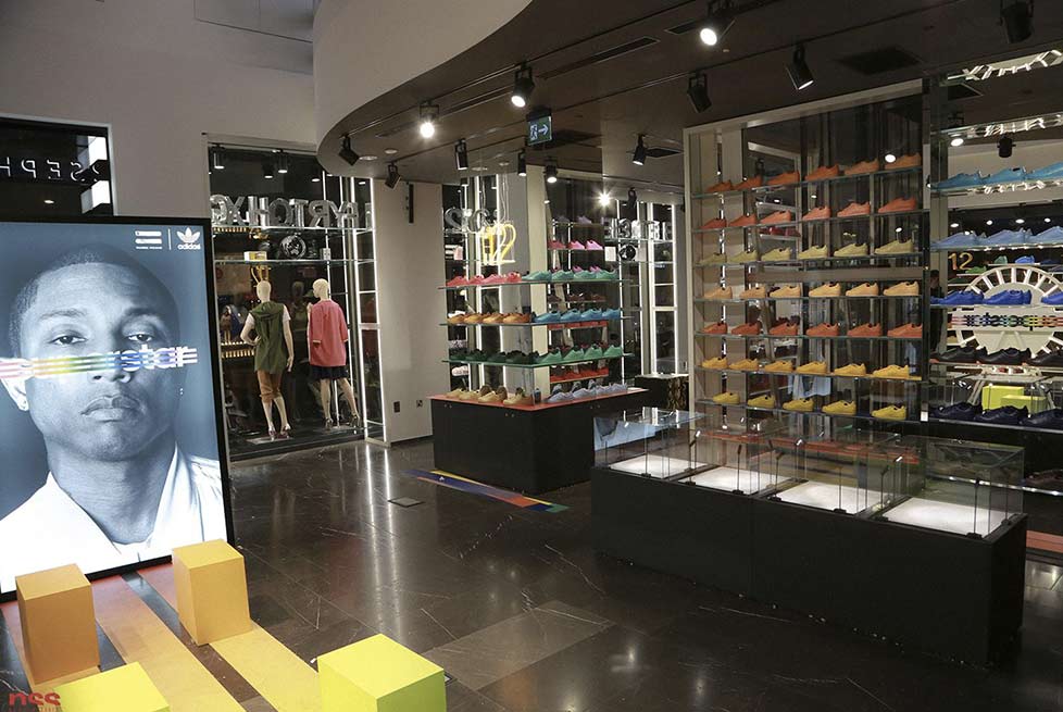adidas flagship store milano